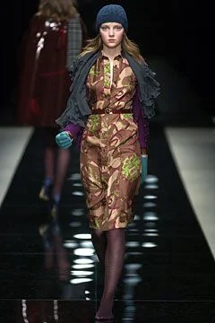 Look 16